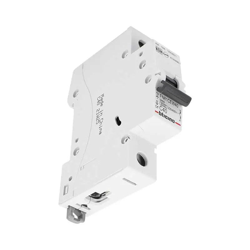 Pack 3 Breaker Termomagnético 1 Polo 40a Bticino Fe81/40