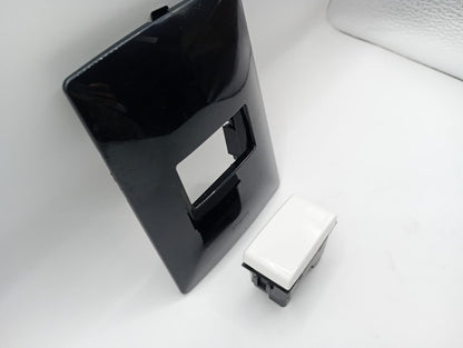 Pack 2 Placa Negra 1 Módulo + Interruptor Bticino