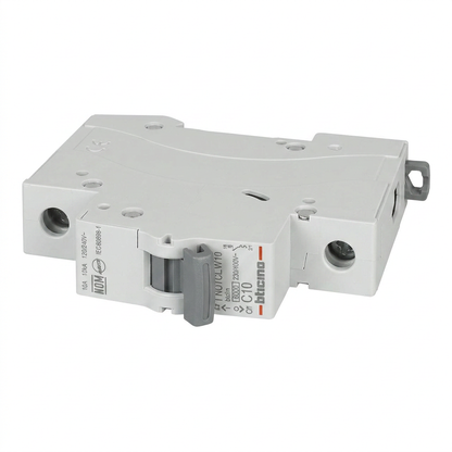 Interruptor Termomagnético Riel Din 1p 10a Fn81ce10