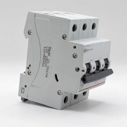 Interruptor Termomagnético 3p 20a Fe83/20 Fn83ce20