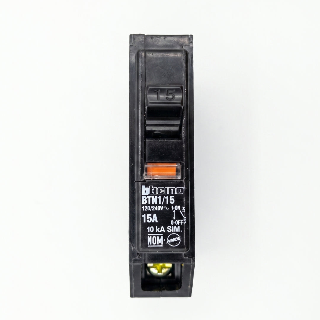 Bticino Btn1/15 Interruptor Termomagnético 1 Polo, 15a, 120v